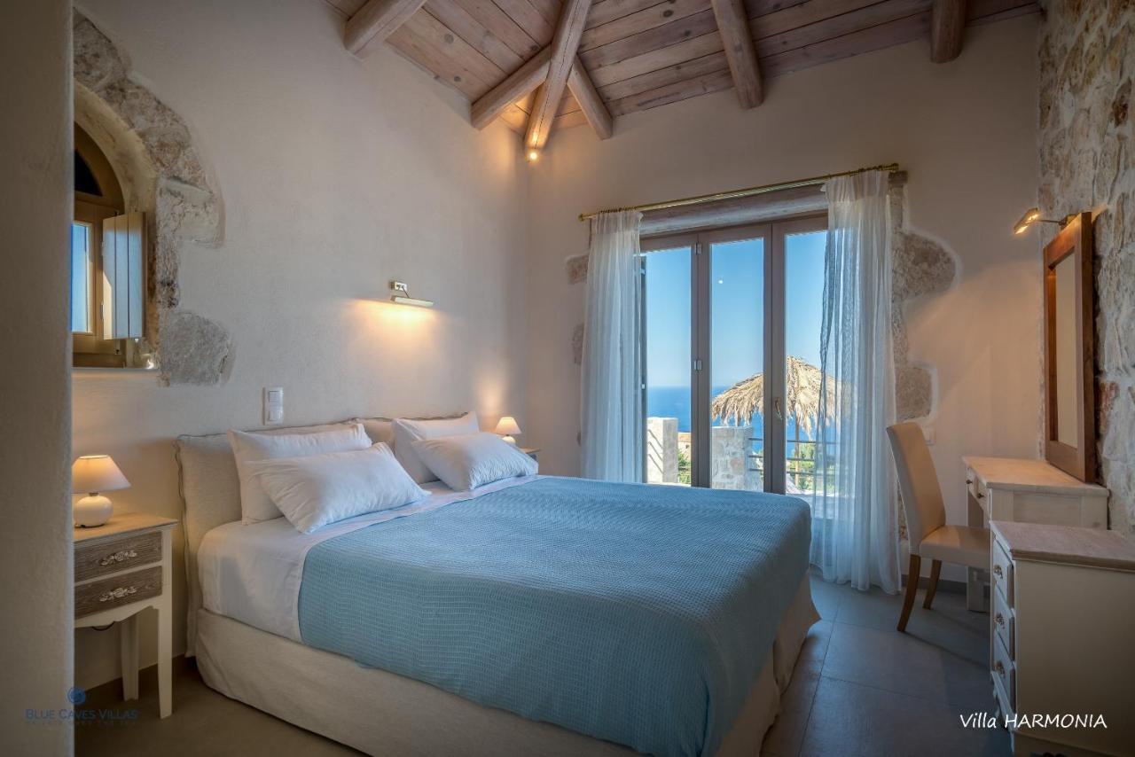 Blue Caves Villas - Exceptional Villas With Private Pools Direct Access To The Sea Koríthion Exterior photo